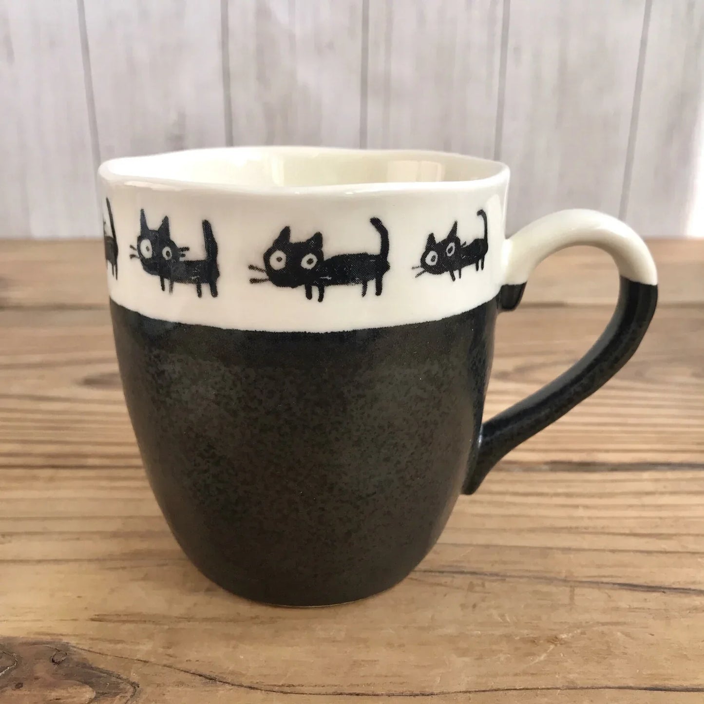 Japanese Mino Ware Cat Mug - Black & White Ceramic | Made in Japan