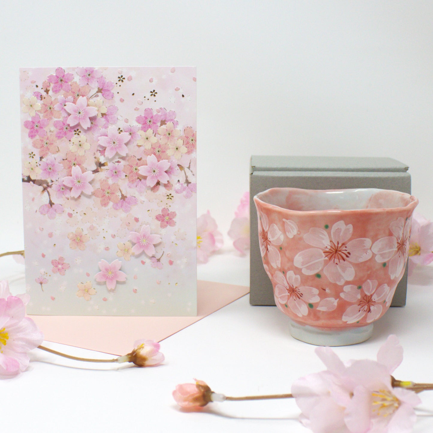 Cherry Blossom Gift Set – Yayoihana Pink Sakura Yunomi Teacup & Elegant Sakura Card from Japan