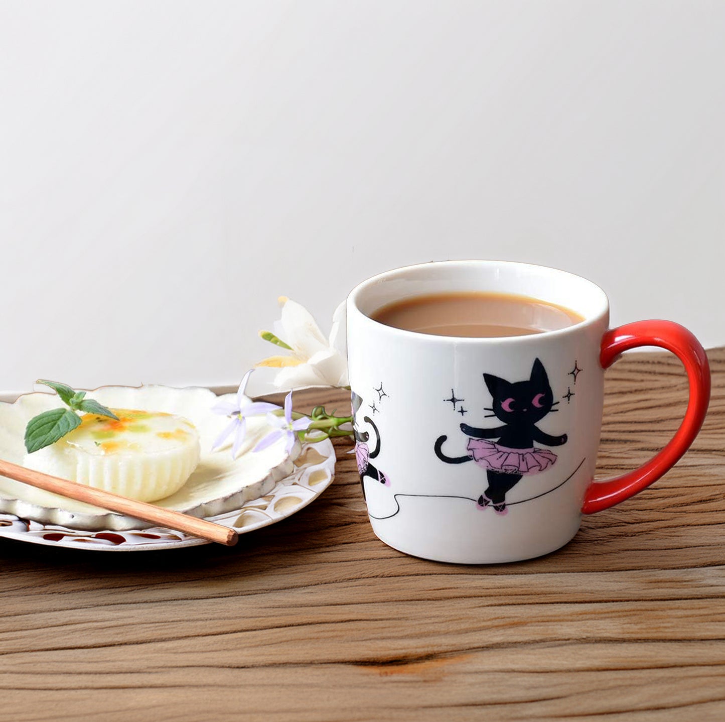 Nyan-ya Ropi Ballet Porcelain Mug – Japanese Cat Design, Glossy Finish
